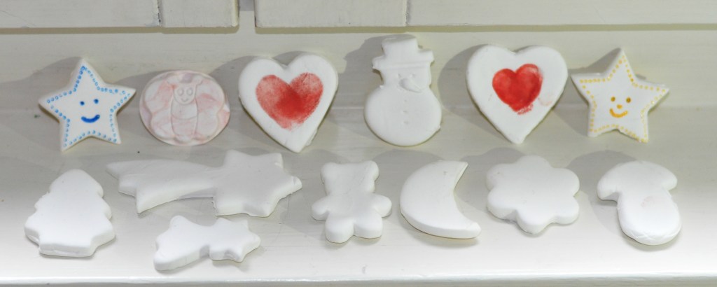 Karácsonyfa díszek gyurmából